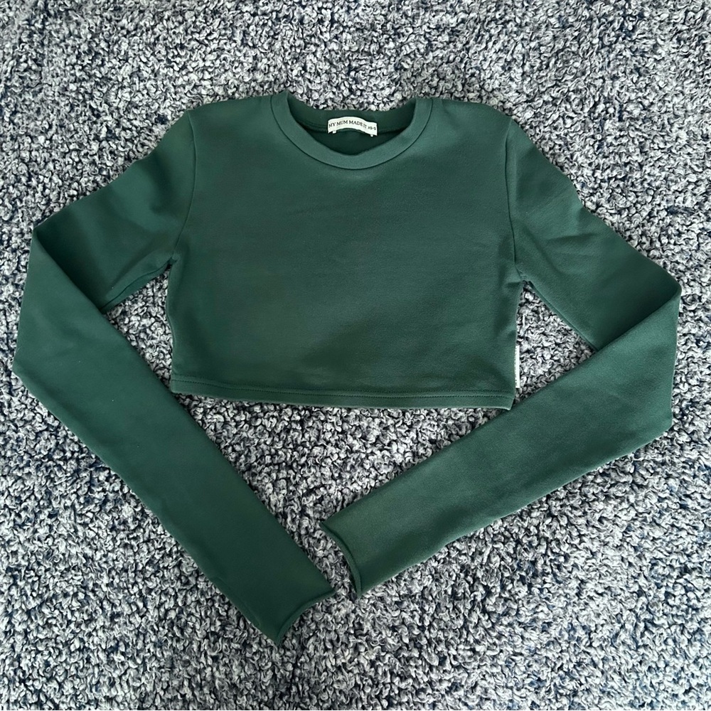 Dark green cropped long sleeve top